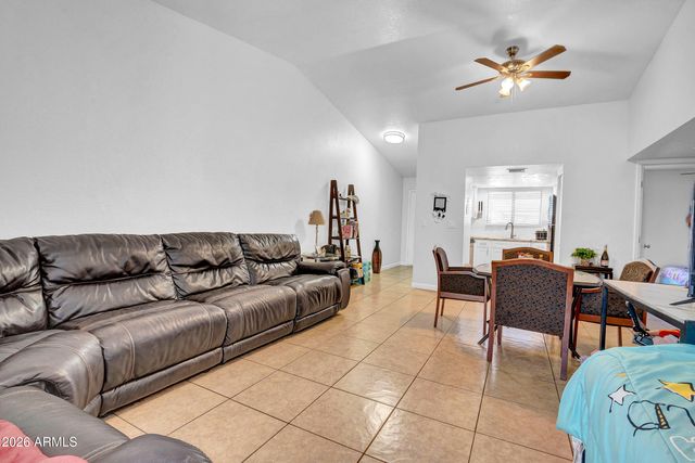 3027 E GRANDVIEW Road 1, Phoenix, AZ 85032