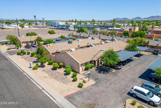 3027 E GRANDVIEW Road 1, Phoenix, AZ 85032