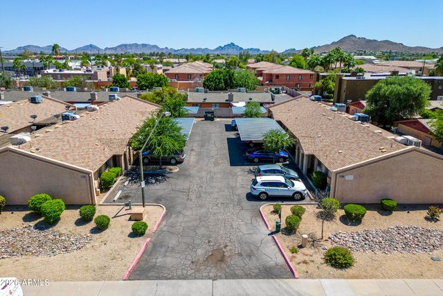 3027 E GRANDVIEW Road 1, Phoenix, AZ 85032
