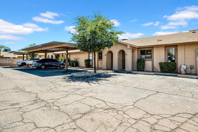 3027 E GRANDVIEW Road 1, Phoenix, AZ 85032
