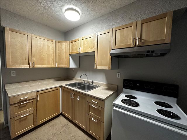 11006 1st ST A, Jonestown, TX 78645