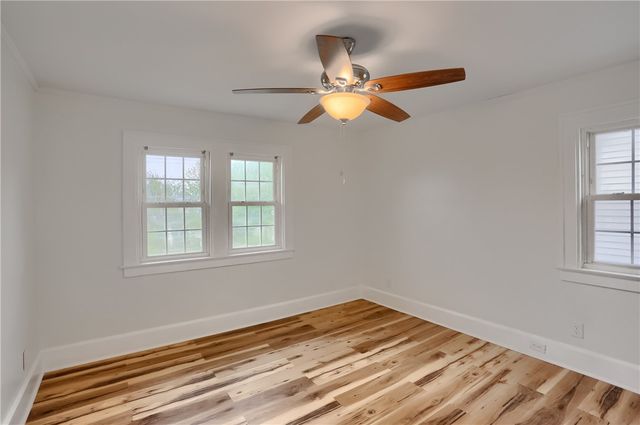 203 E Sheridan Ave, New Castle, PA 16105