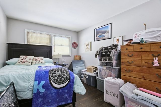 74 Maple Ln, Hardwick Twp., NJ 07825