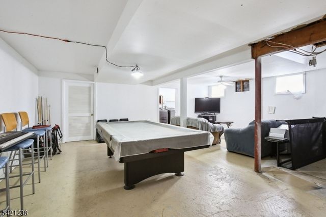 74 Maple Ln, Hardwick Twp., NJ 07825