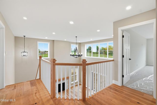 2 Welding Way, Colonie, NY 12047