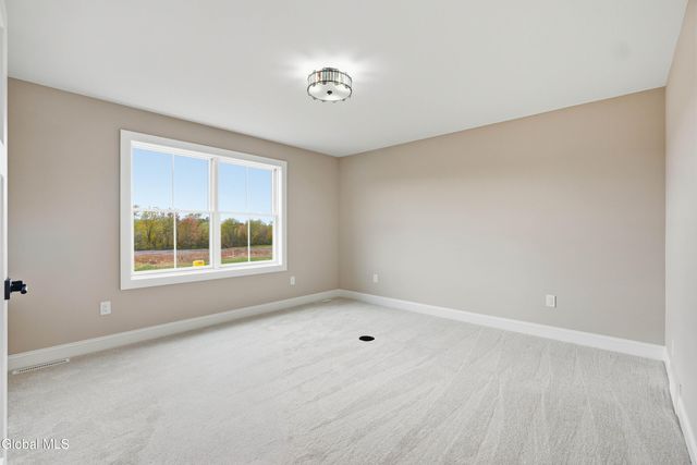 2 Welding Way, Colonie, NY 12047