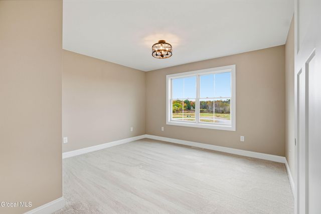 2 Welding Way, Colonie, NY 12047