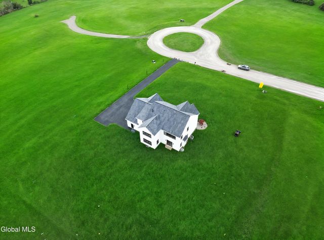 2 Welding Way, Colonie, NY 12047