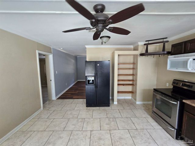 612 Pelham Rd, Pensacola, FL 32507