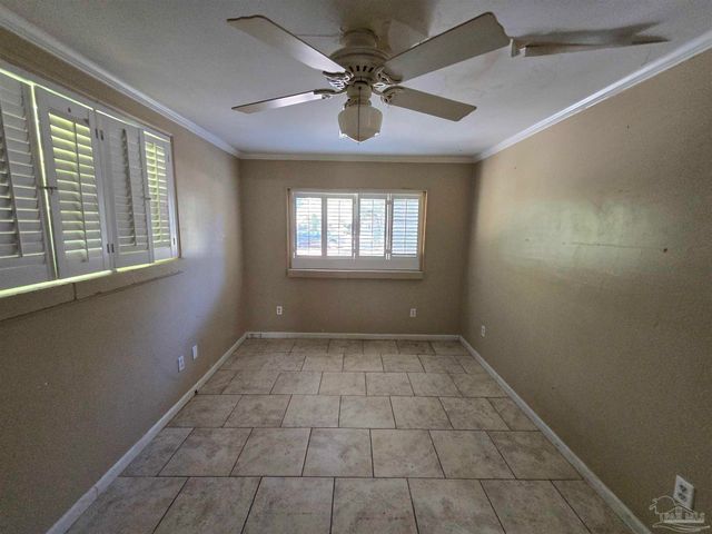 612 Pelham Rd, Pensacola, FL 32507