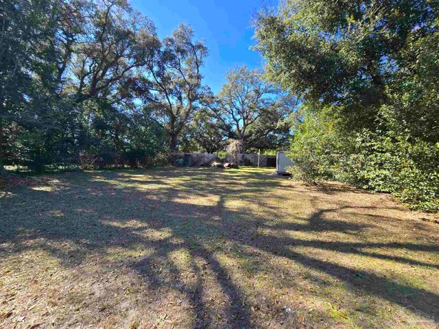612 Pelham Rd, Pensacola, FL 32507