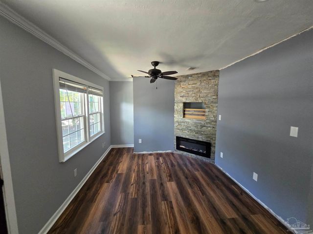 612 Pelham Rd, Pensacola, FL 32507