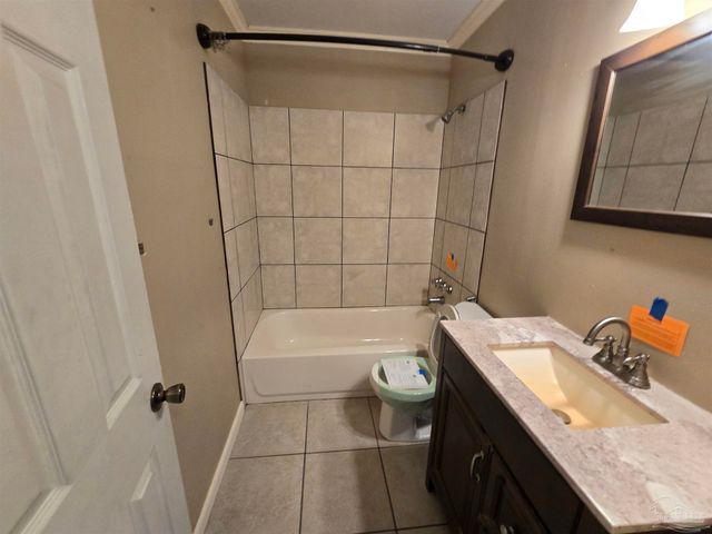 612 Pelham Rd, Pensacola, FL 32507