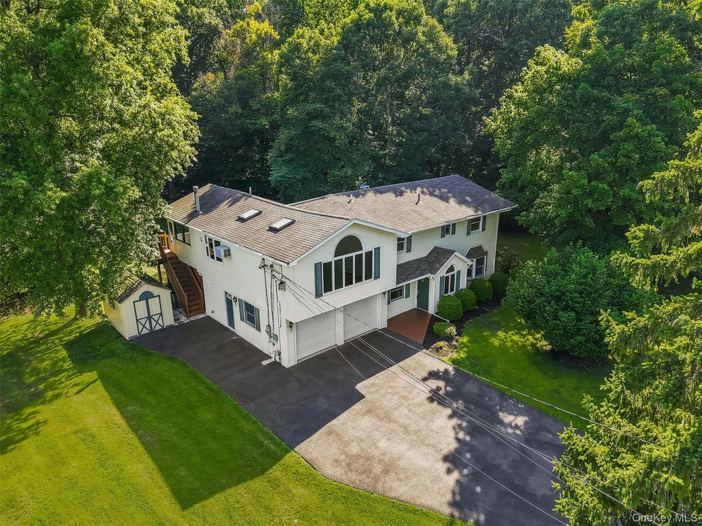 143 Pineview Avenue, Bardonia, NY 10954 — photo 2