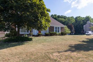 1758 POPPLETON Drive, West Bloomfield Charter Township, MI 48324