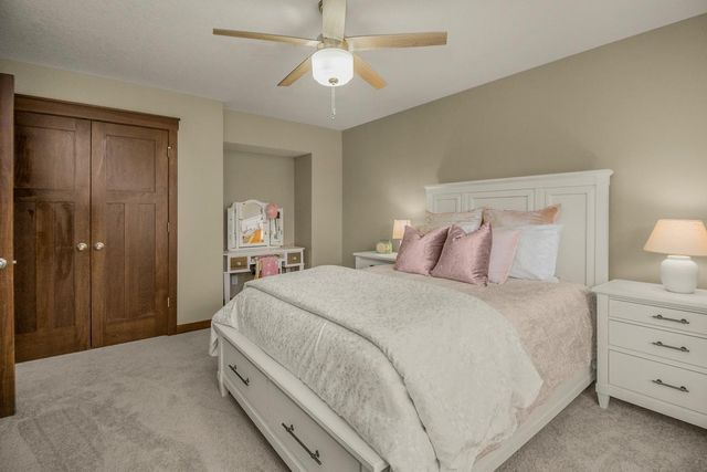 10495 Niblick Lane, Eden Prairie, MN 55347