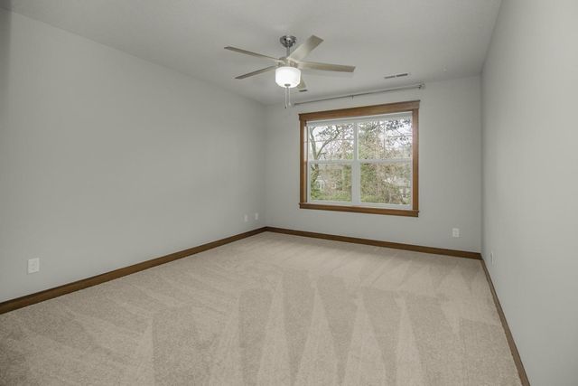 10495 Niblick Lane, Eden Prairie, MN 55347