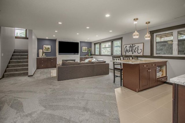 10495 Niblick Lane, Eden Prairie, MN 55347