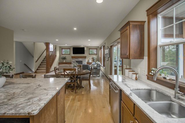 10495 Niblick Lane, Eden Prairie, MN 55347