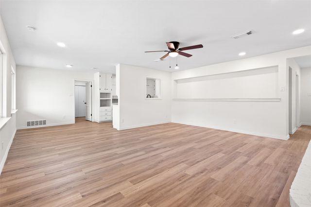 1905 Cimarron Trail, Hurst, TX 76054