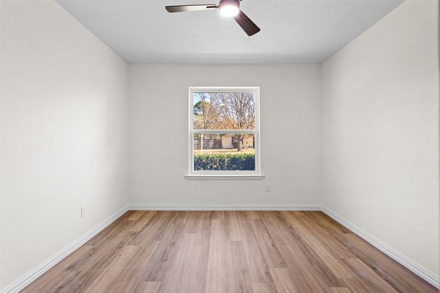 1905 Cimarron Trail, Hurst, TX 76054