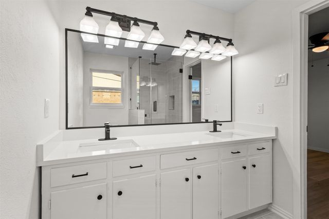 1905 Cimarron Trail, Hurst, TX 76054