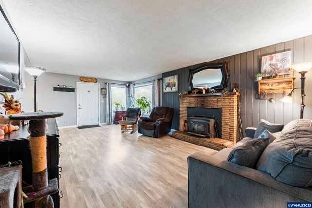 10473 Mill Creek Rd SE, Aumsville, OR 97325