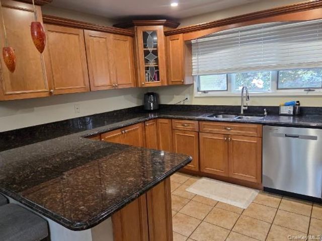35 W Allison, Pearl River, NY 10965