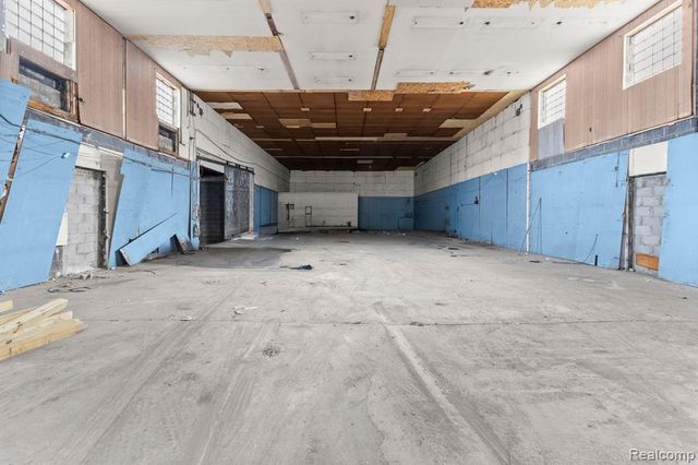 15331 Idaho Avenue, Detroit, MI 48238
