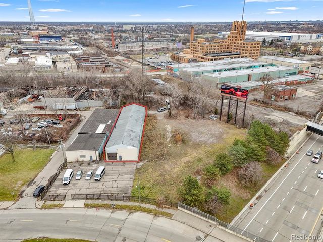 15331 Idaho Avenue, Detroit, MI 48238
