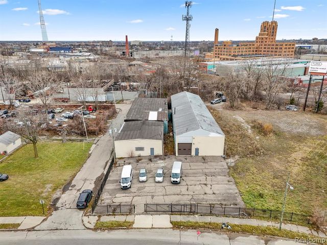15331 Idaho Avenue, Detroit, MI 48238