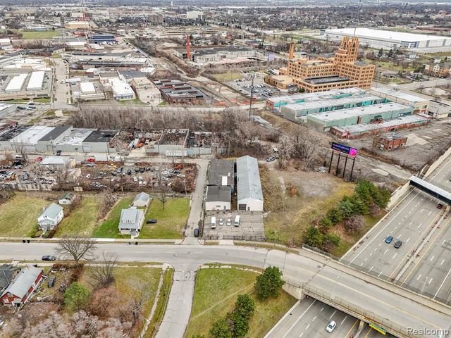 15331 Idaho Avenue, Detroit, MI 48238
