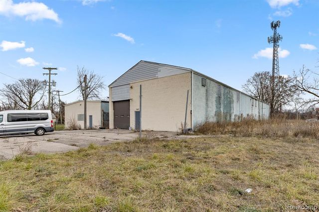 15331 Idaho Avenue, Detroit, MI 48238