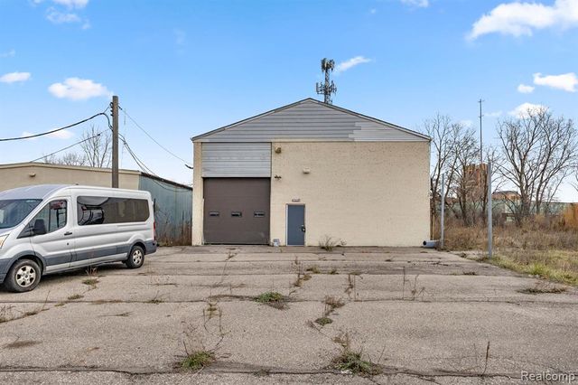 15331 Idaho Avenue, Detroit, MI 48238