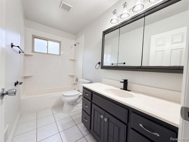 16108 Ziegler Street, Taylor, MI 48180