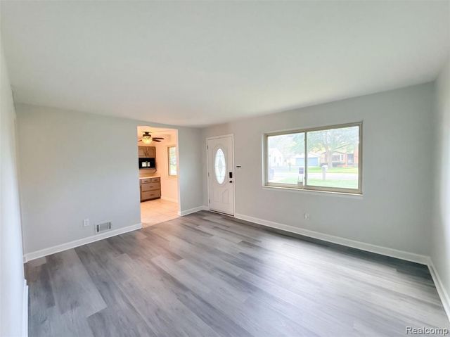 16108 Ziegler Street, Taylor, MI 48180