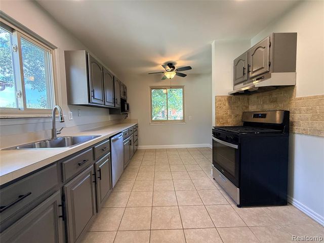 16108 Ziegler Street, Taylor, MI 48180