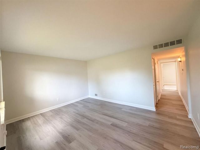 16108 Ziegler Street, Taylor, MI 48180