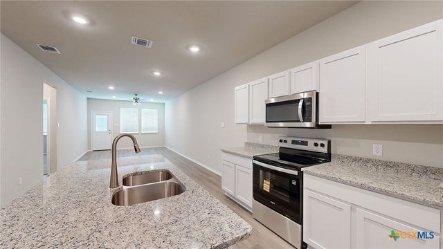 1110 Stone Valley Road, Temple, TX 76502