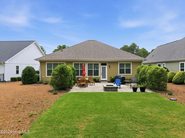135 Heath Court, West End, NC 27376
