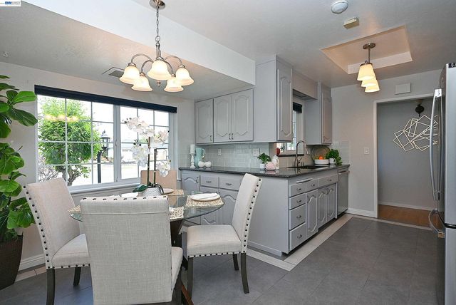 5332 Selma Ave, Fremont, CA 94536