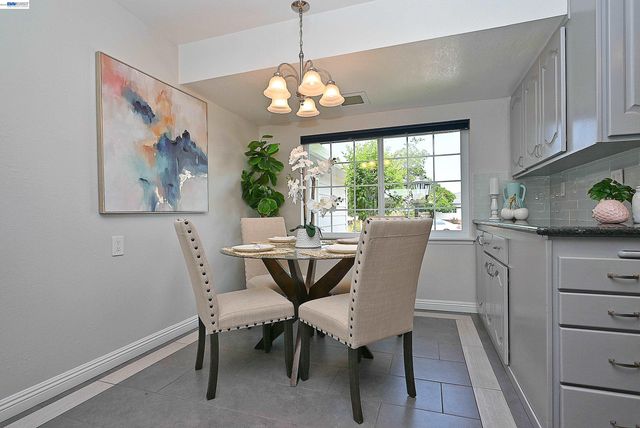 5332 Selma Ave, Fremont, CA 94536