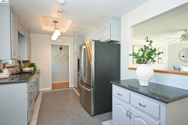 5332 Selma Ave, Fremont, CA 94536