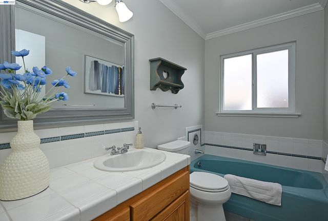 5332 Selma Ave, Fremont, CA 94536