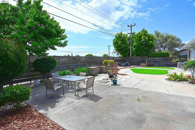 5332 Selma Ave, Fremont, CA 94536