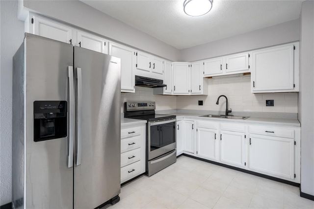 1625 South View Drive NW, Cedar Rapids, IA 52405