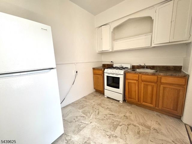 55 Randolph Place Unit 300 300, City Of Orange Twp., NJ 07079