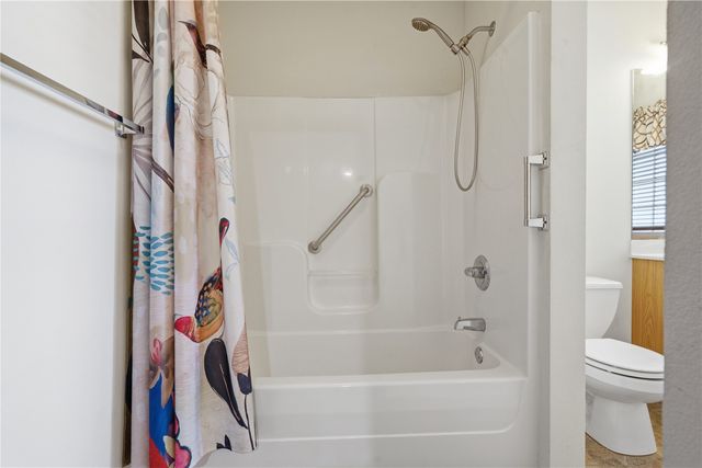 4963 Foxtail Court, Marion, IA 52302