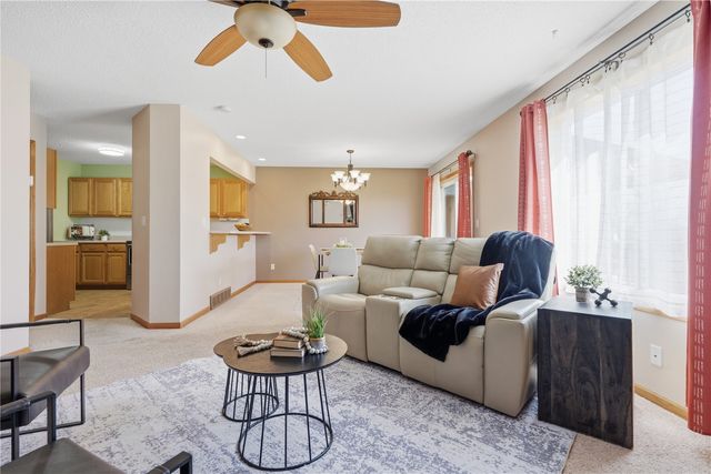 4963 Foxtail Court, Marion, IA 52302