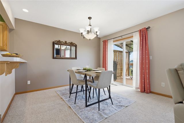 4963 Foxtail Court, Marion, IA 52302